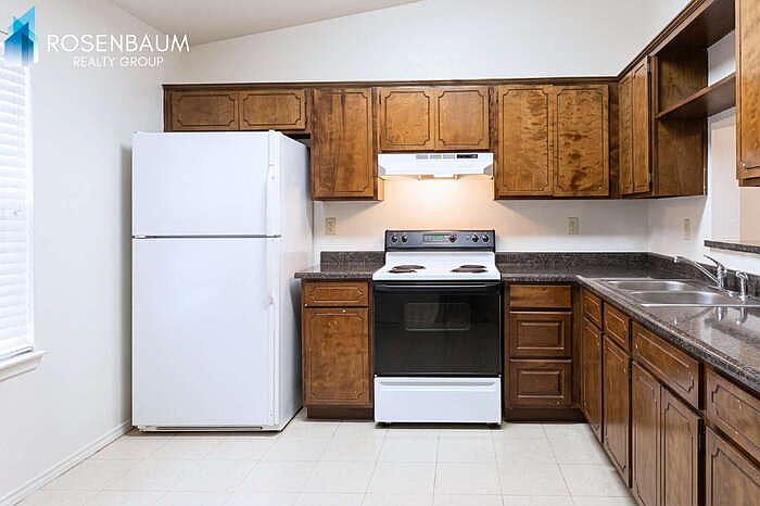 4837 E Caballero Cir photo 4