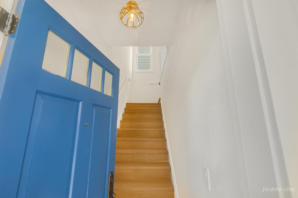 82 28th St photo 2