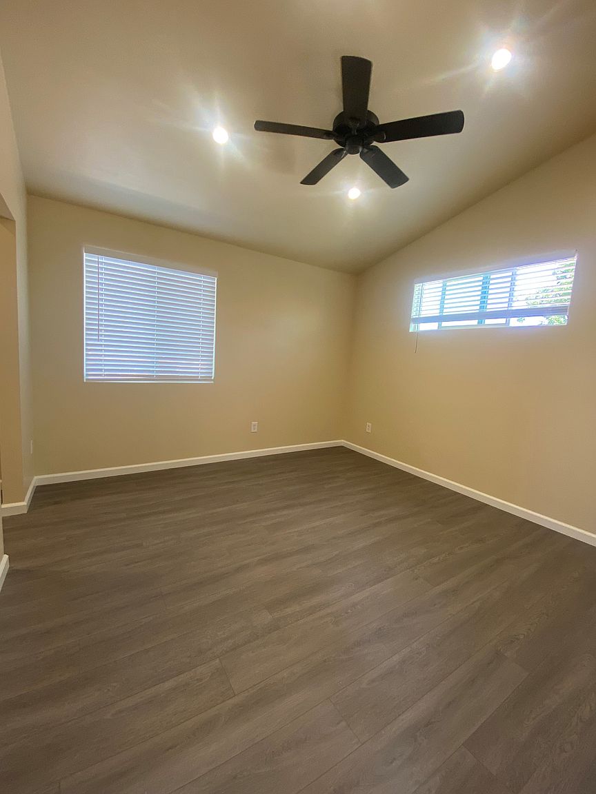 618 Guava Ave photo 5