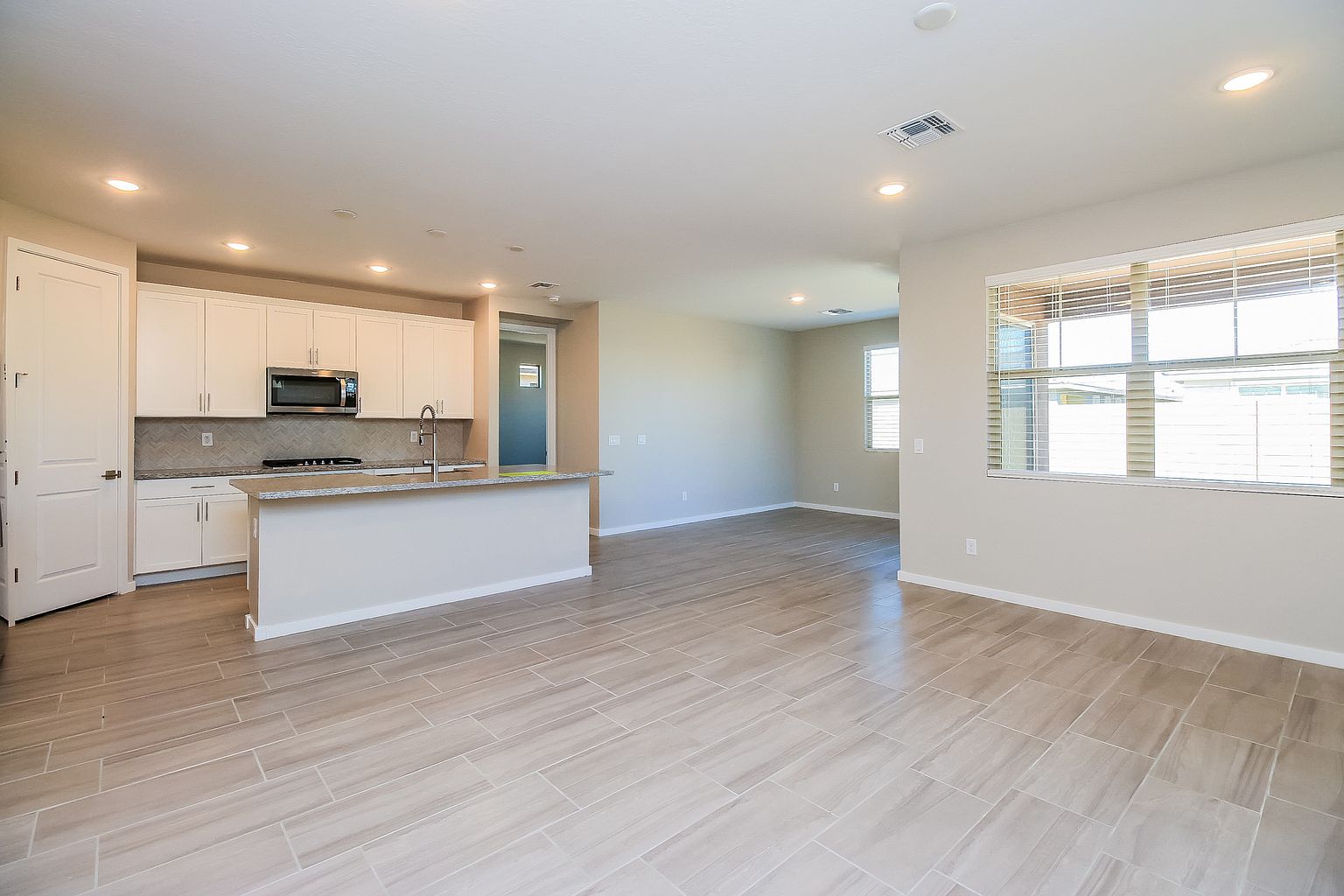22536 E Rosa Rd photo 3