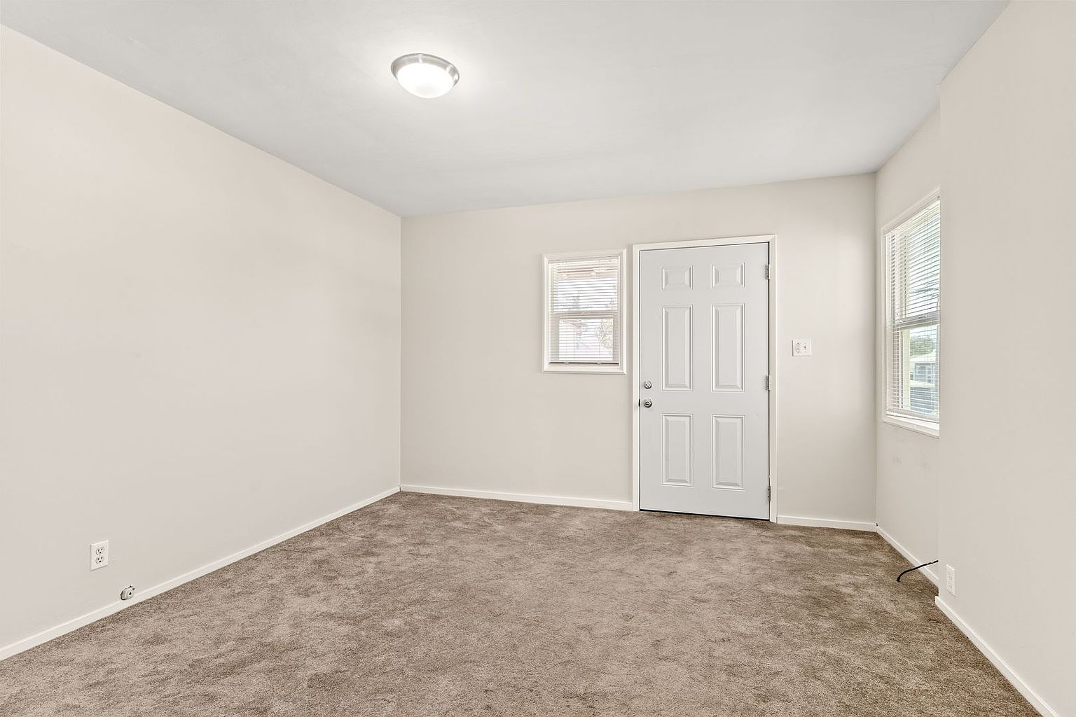 170 Belleview Dr photo 5