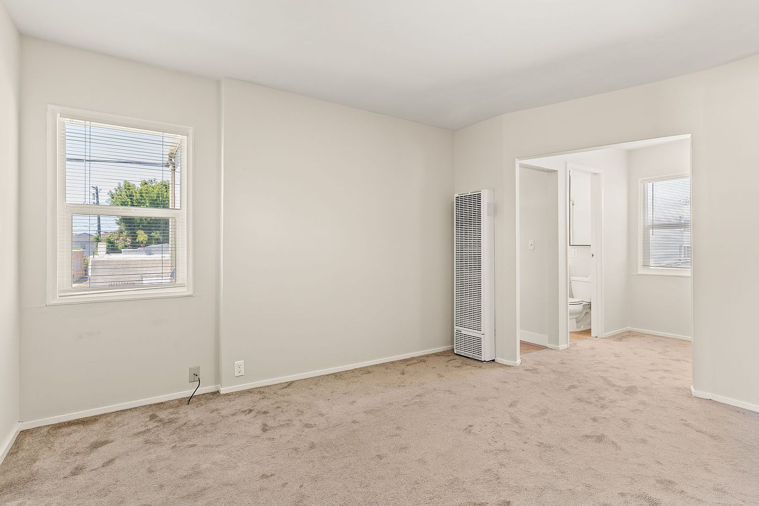 170 Belleview Dr photo 3