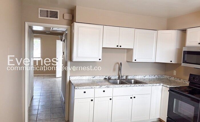 447 N Drew St E Mesa, AZ 85201 photo 4