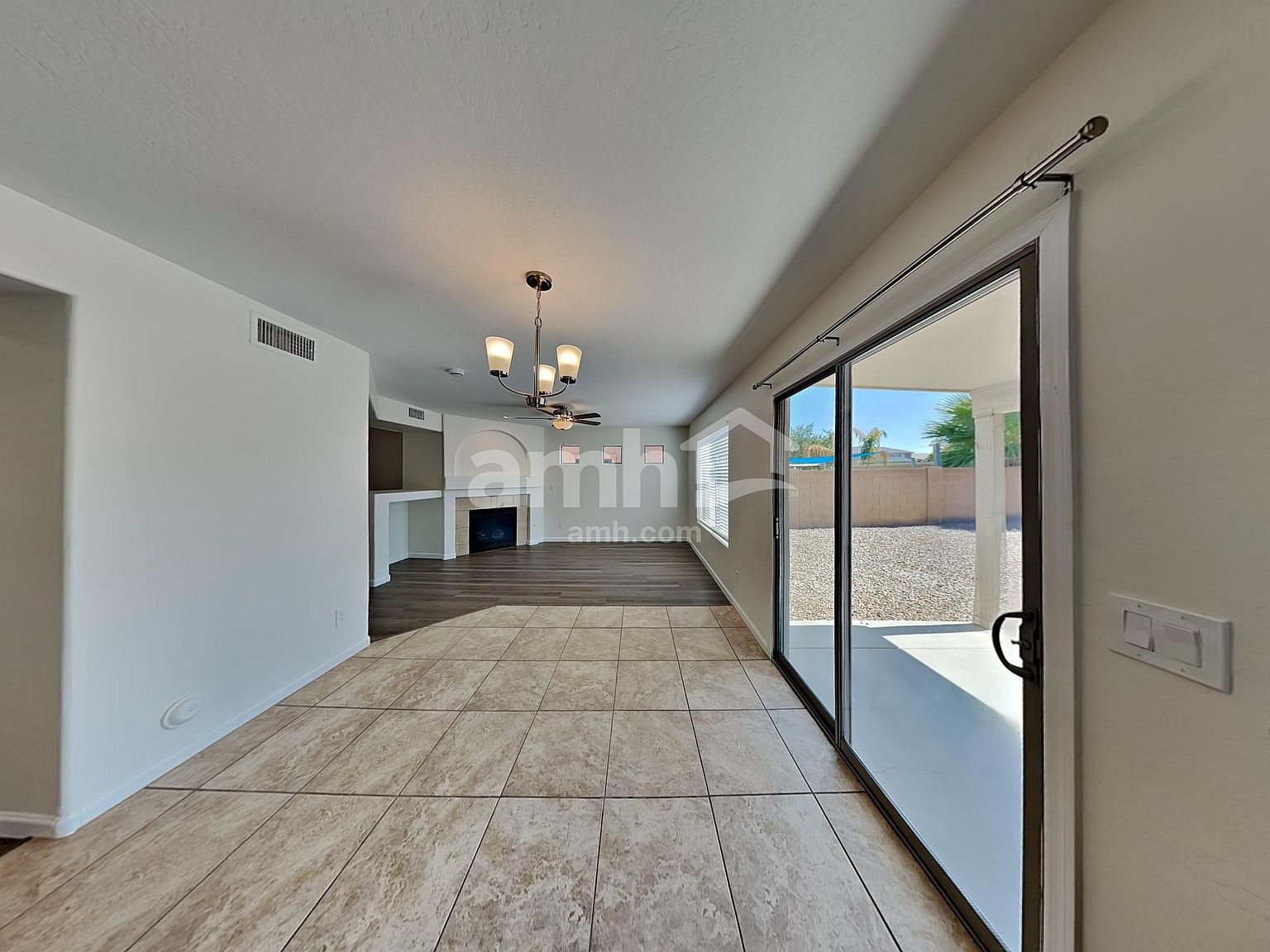2551 W Desert Springs Way photo 4