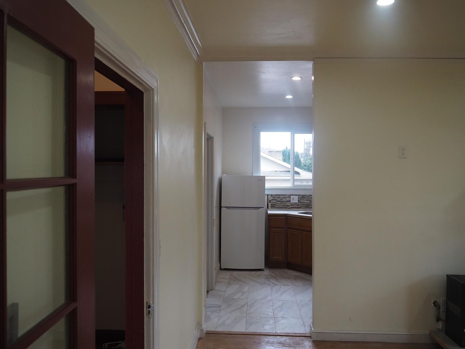 3844 Clarke St photo 5
