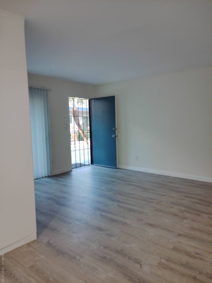4663 Kansas St photo 3