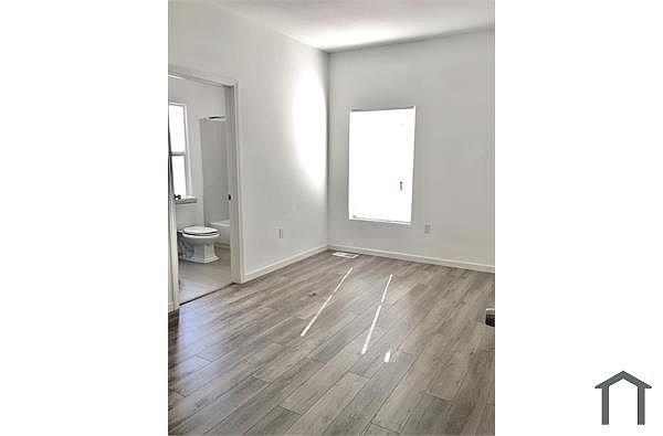 1097 D St photo 4