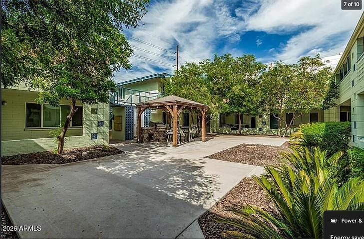 2417 E Campbell Ave photo 3