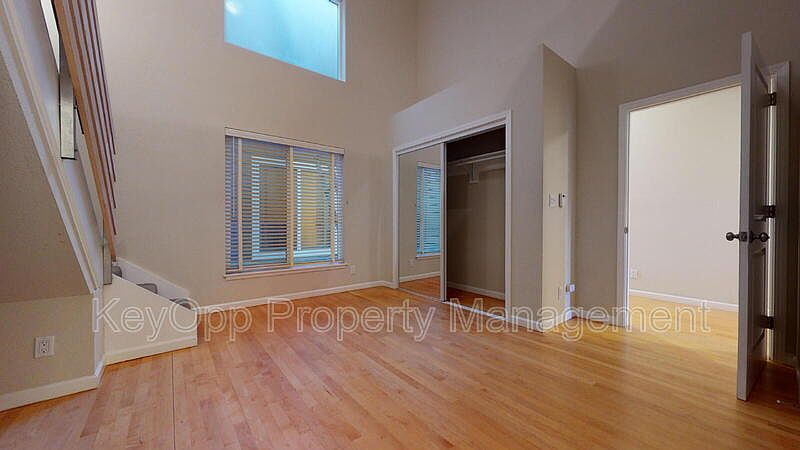 2332 Taraval St photo 2