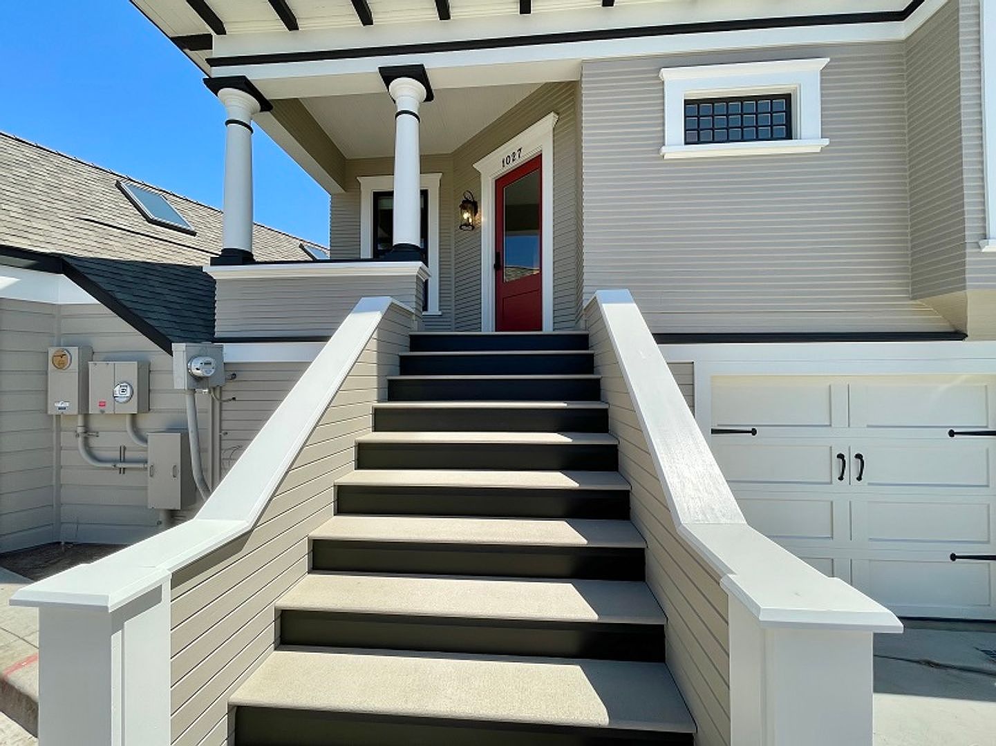 1027 Lincoln Ave photo 3