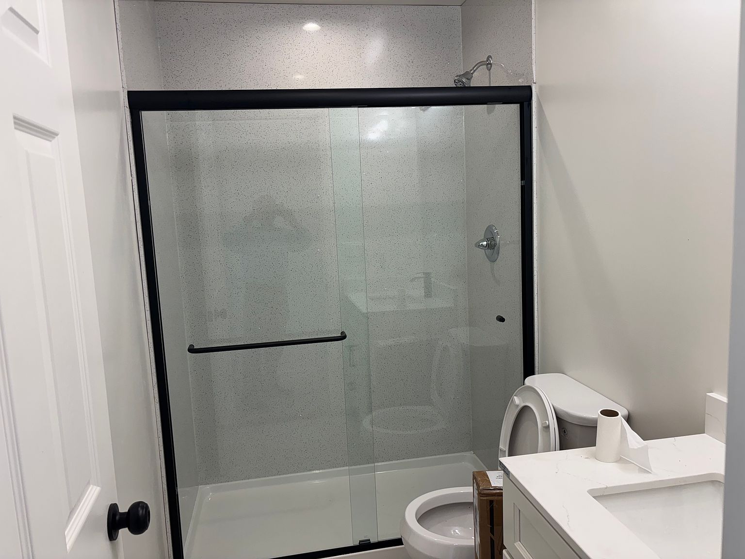 2BR/1BA Apartment on 84th Ave · Oakland photo 4