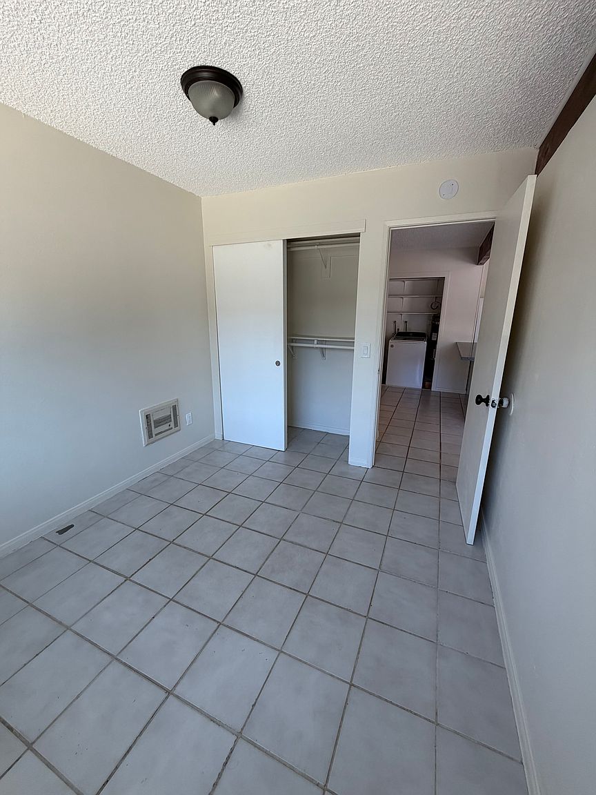 8209 Jema Way photo 5