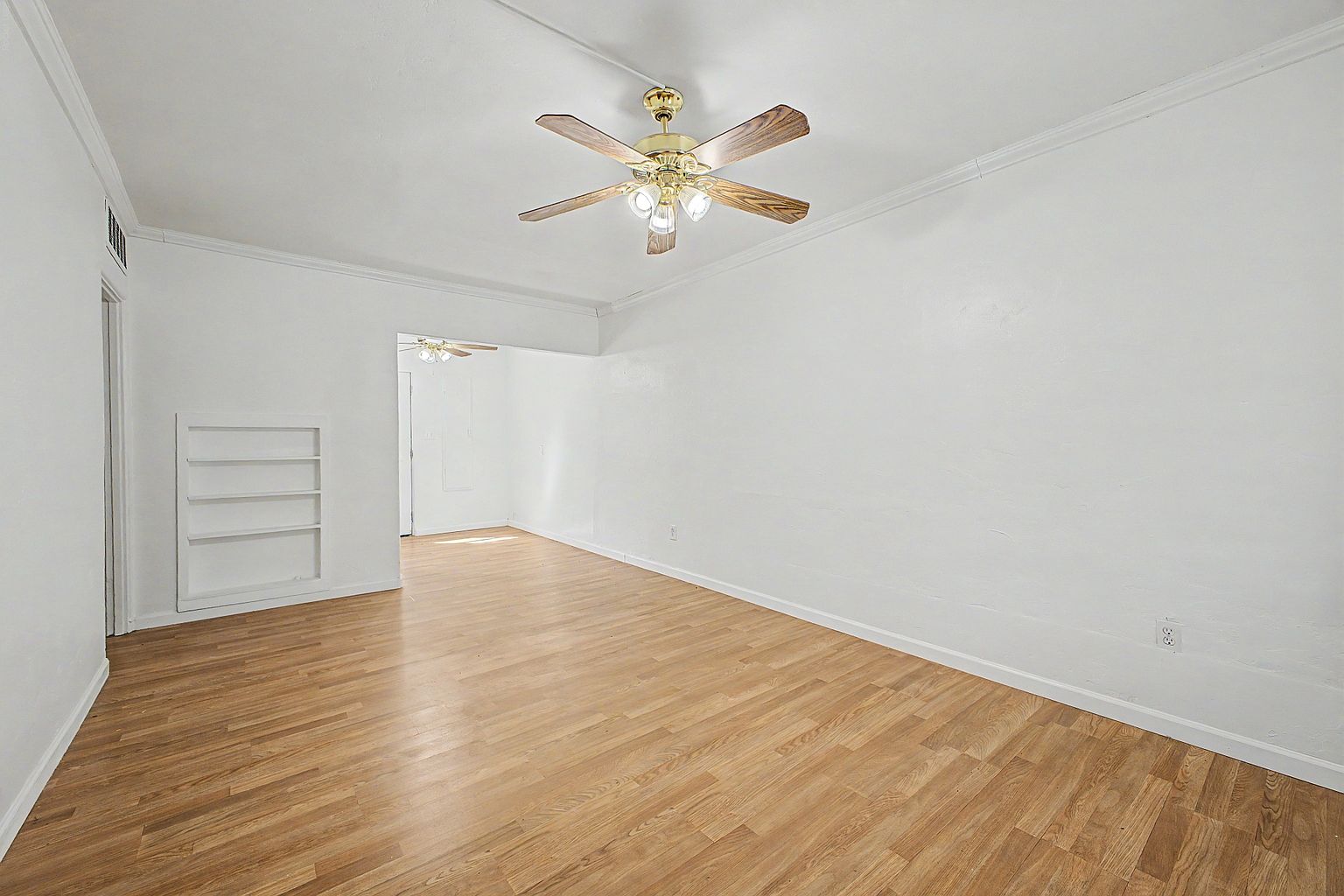 602 E San Juan Ave #3 photo 2