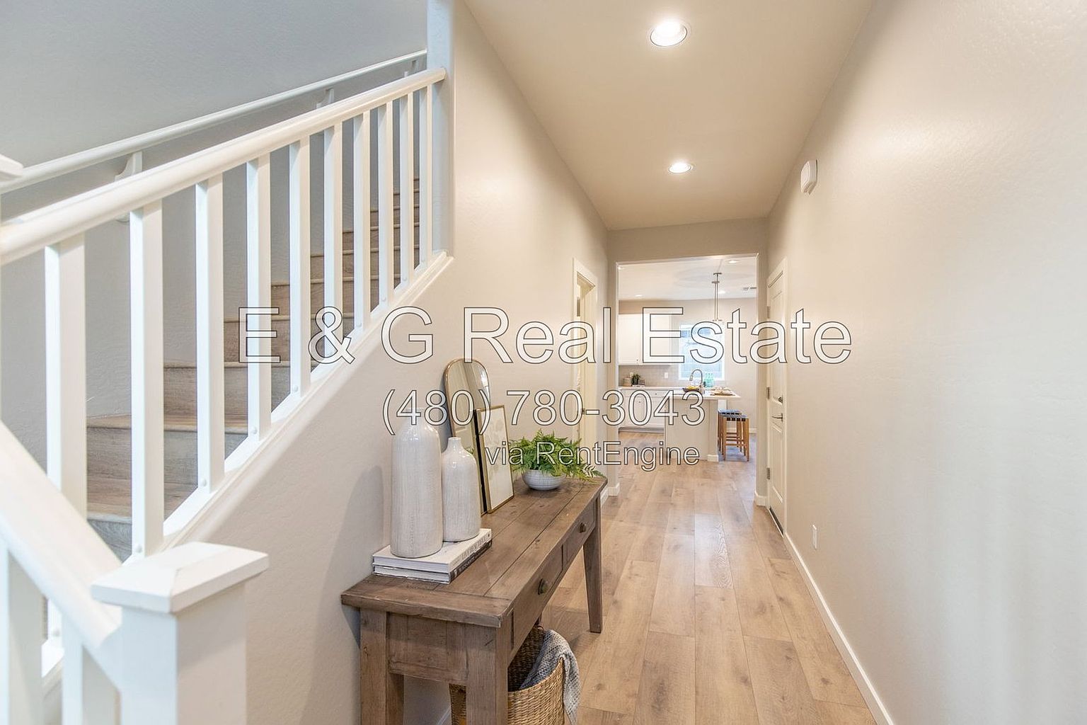 3725 E Flower St photo 5