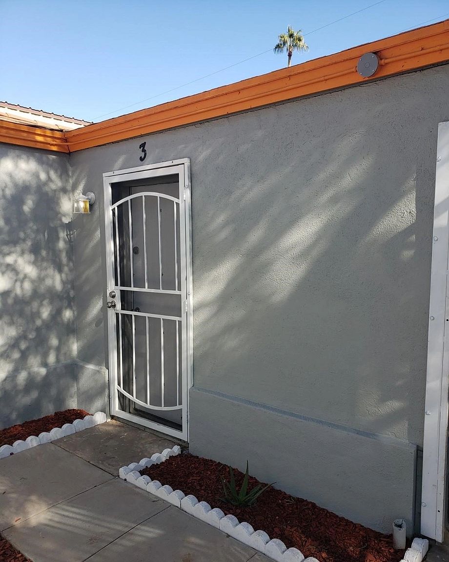 909 S 35th Ave photo 2