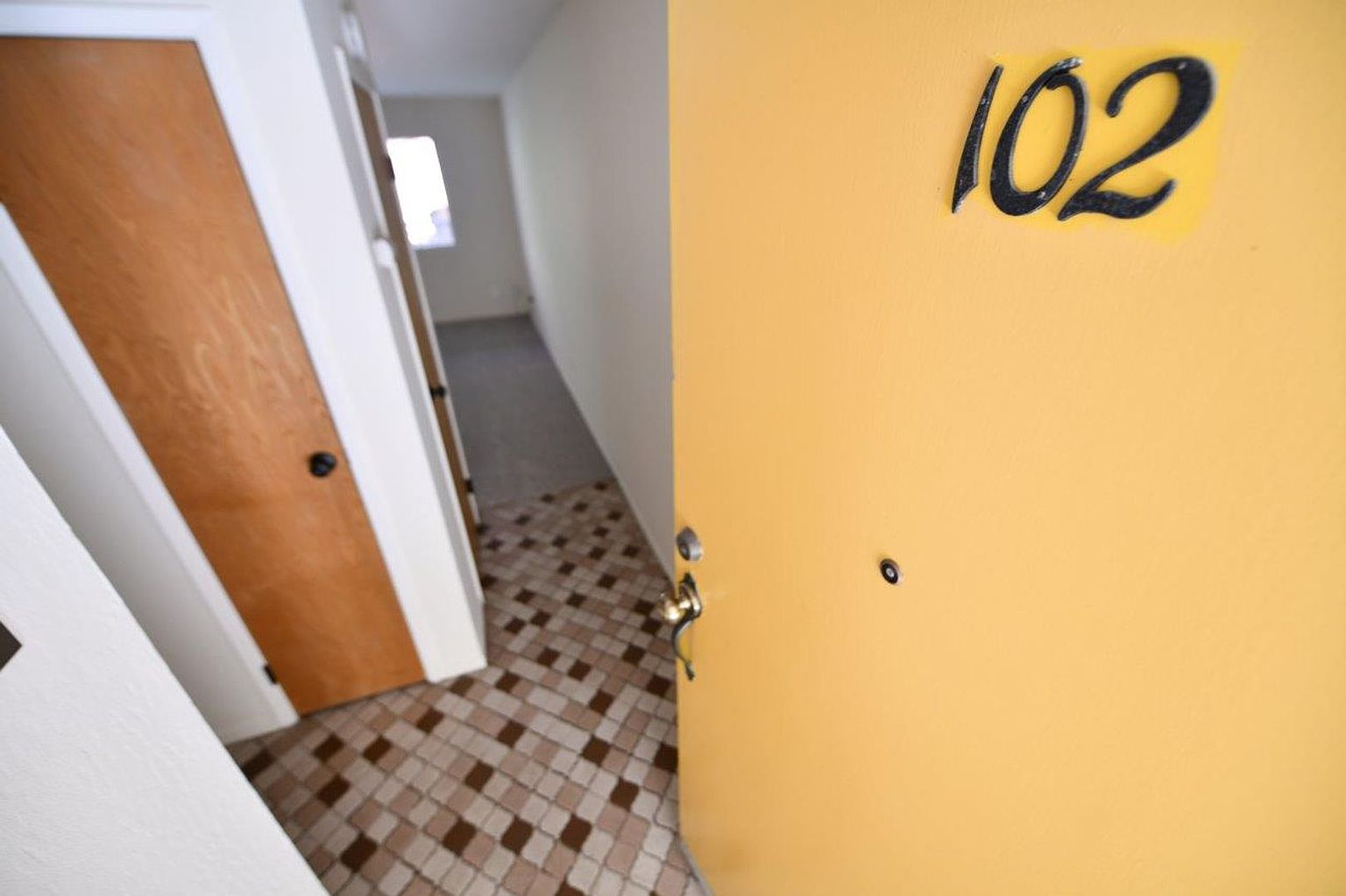 2537 Regent St. photo 3
