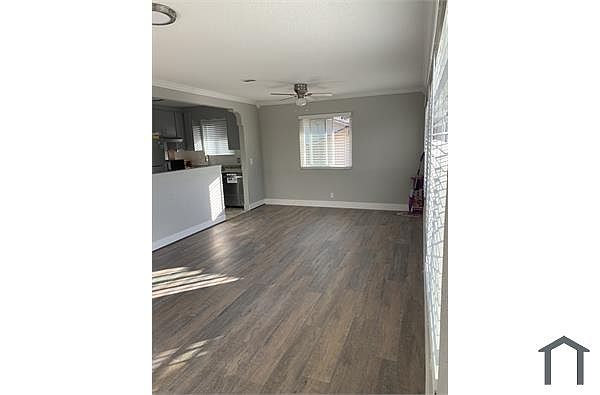 456 Corcoran Ave photo 4