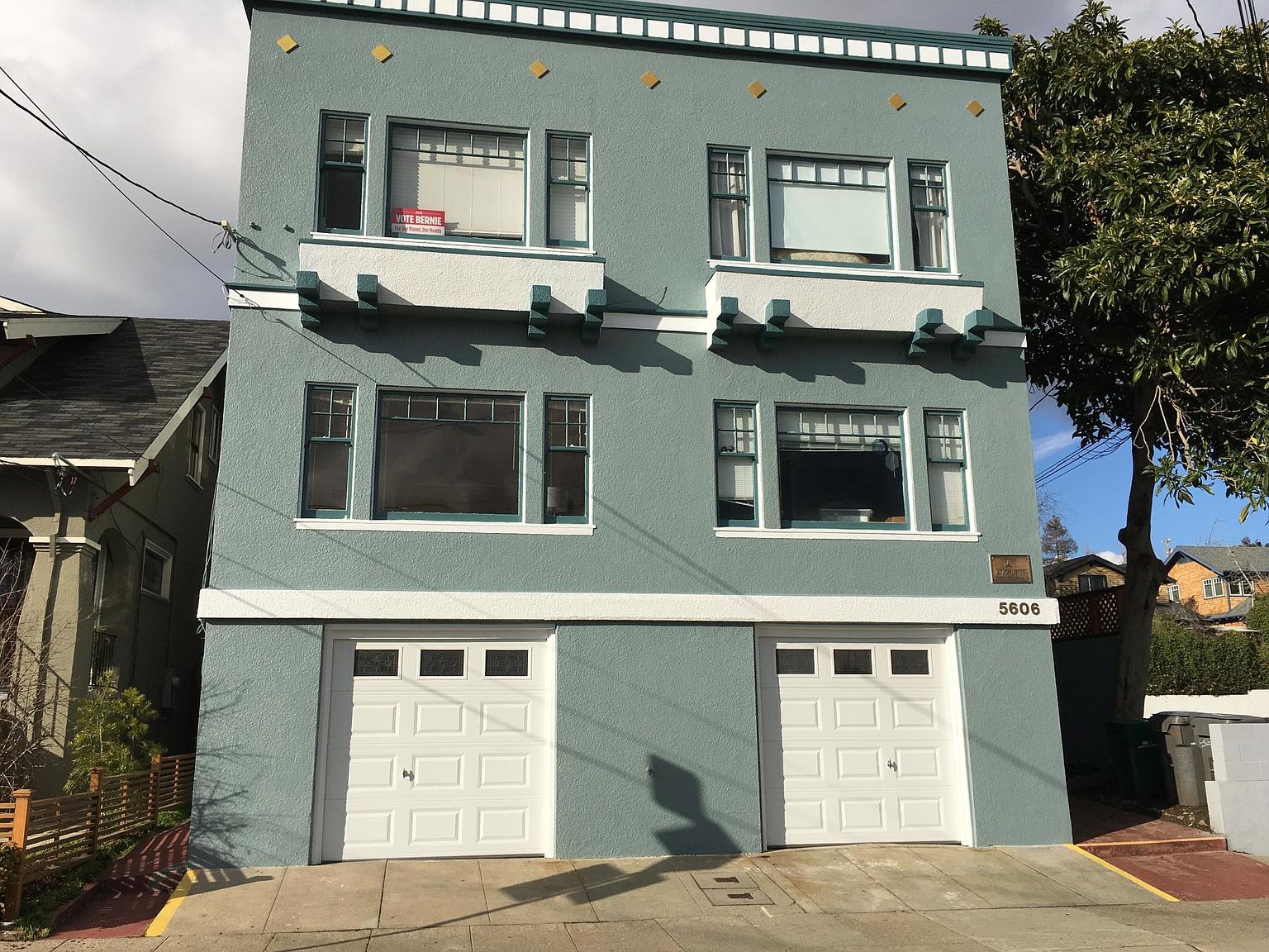 5606 Taft Ave photo 2