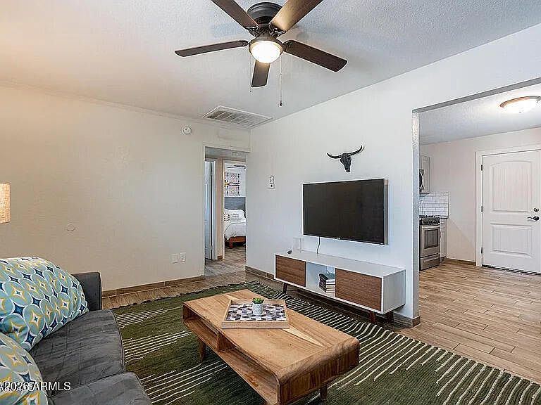 1208 E Tempe Dr photo 5