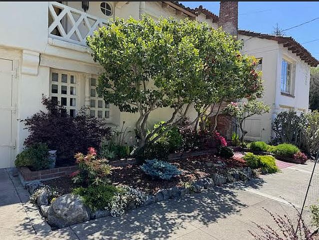 1633 Arch St photo 2