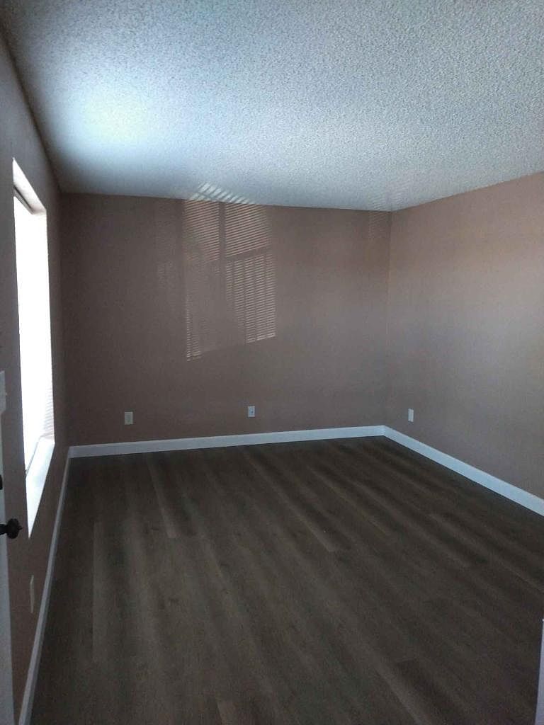 3121 E Cicero St photo 3