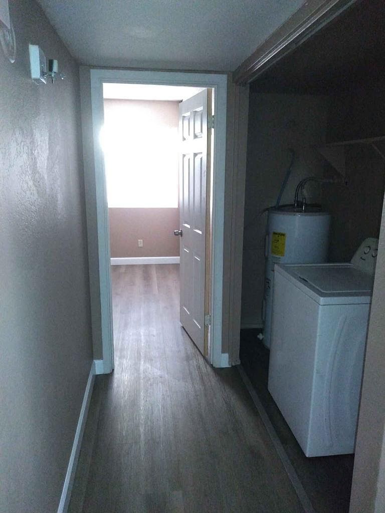 3121 E Cicero St photo 5