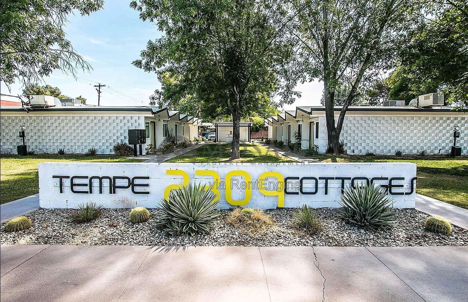 2309 S College Ave Tempe, AZ 85282 photo 2