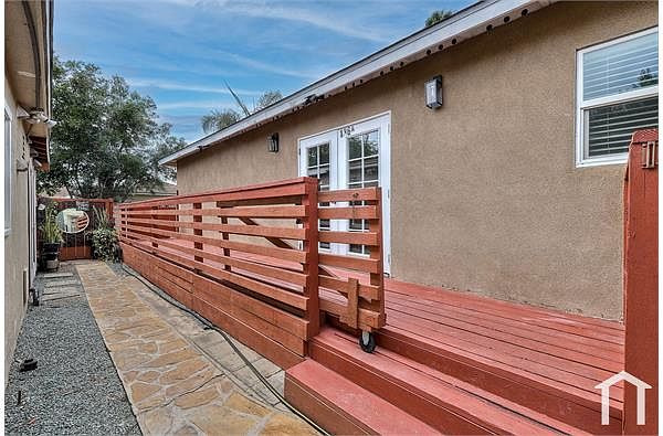 136A Brightwood Ave photo 3