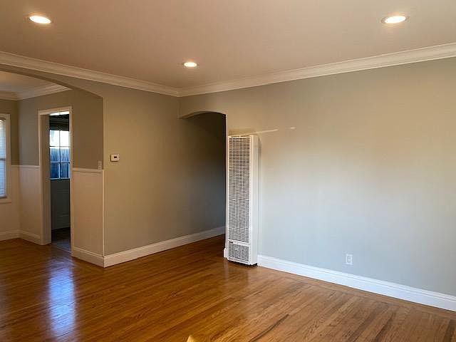 916 Oak Ave photo 4