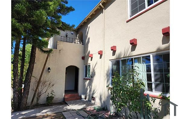 1300 Benedict Drive, San Leandro, CA 94577 photo 2