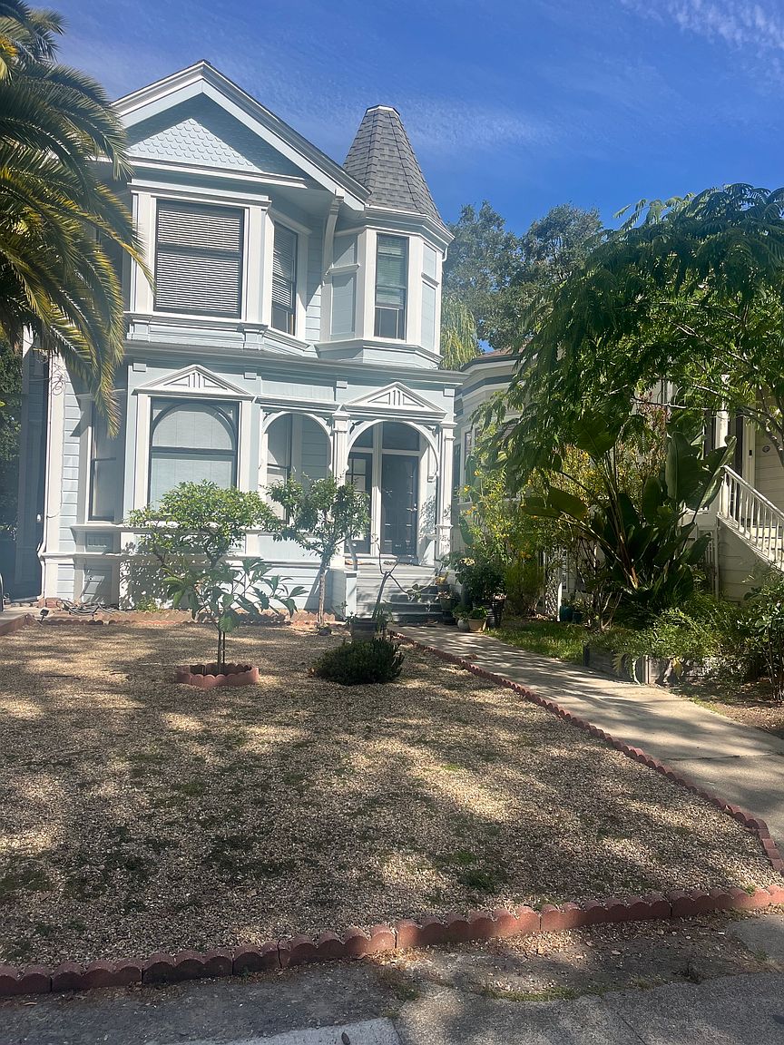 1213 Park Ave photo 5