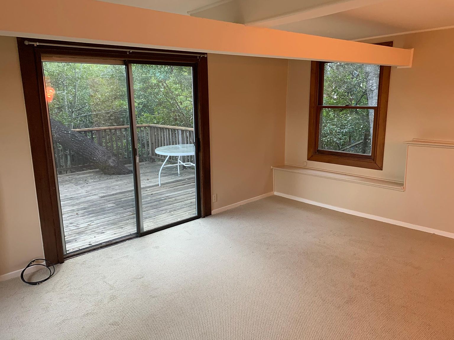 139 Laurel Dr photo 2