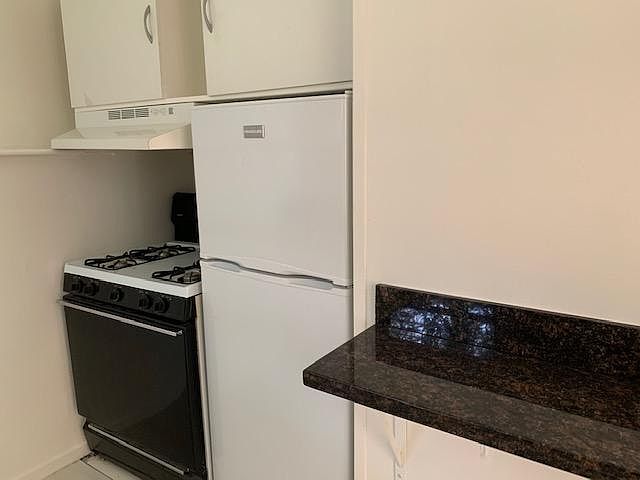 139 Laurel Dr photo 4