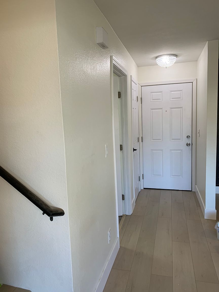 5070 Valley Crest Dr photo 3