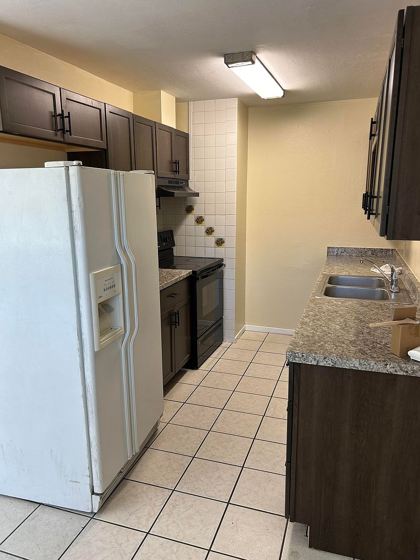 152 Denio St photo 3