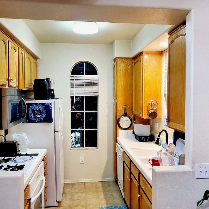 8654 New Salem St photo 2