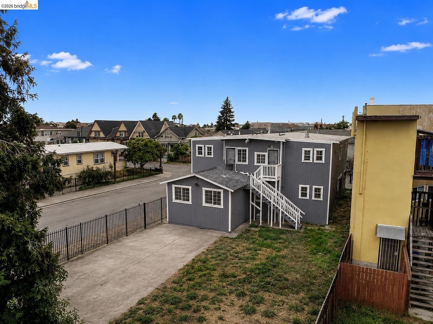 400 Bissell Ave Richmond, CA 94801 photo 2
