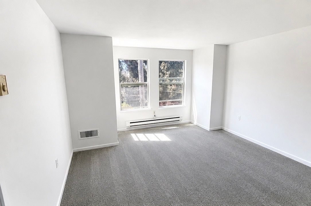 Potrero Court photo 2