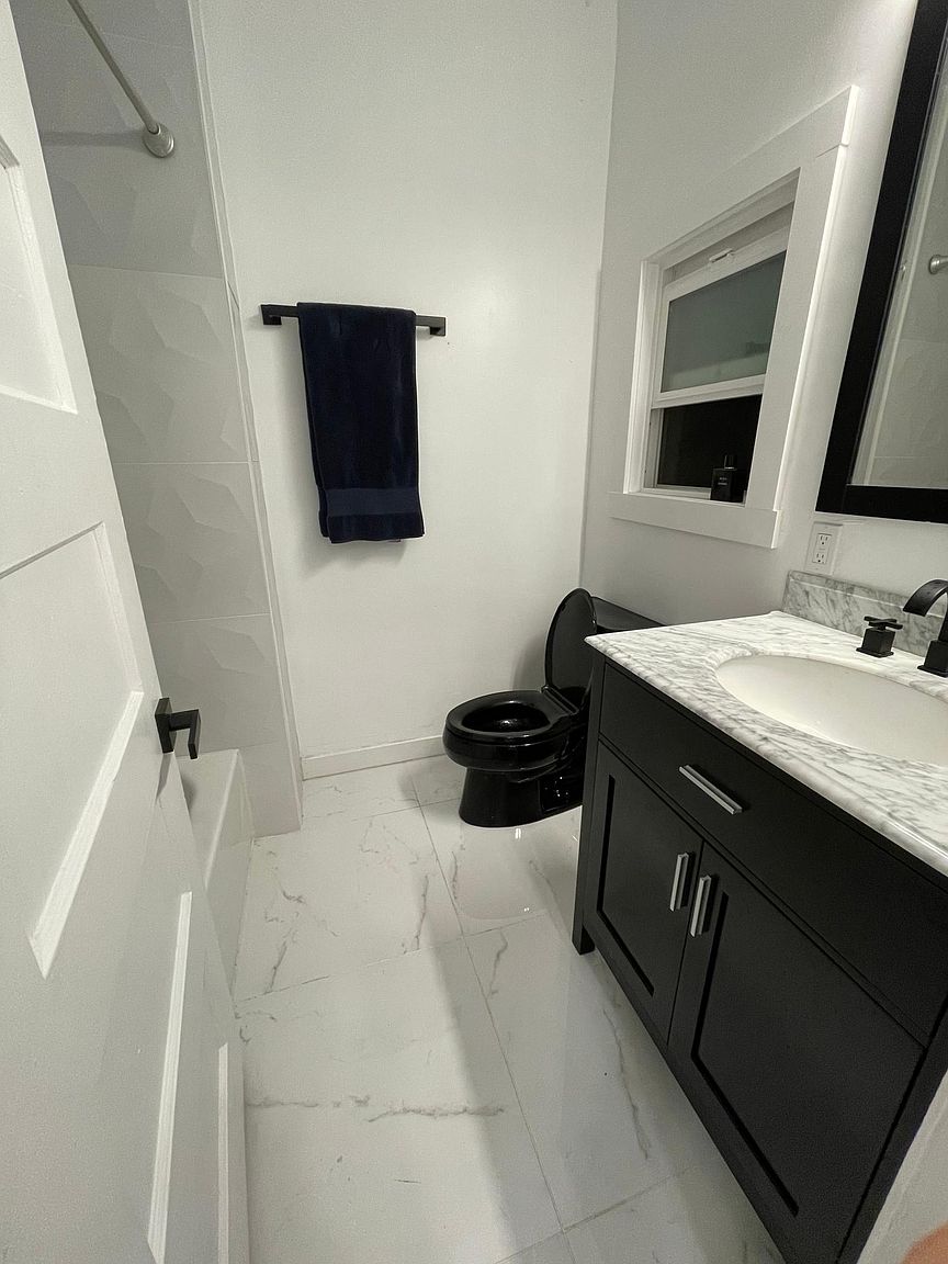 1515 Broadway photo 4