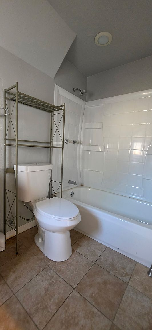 4 Benita Way photo 4