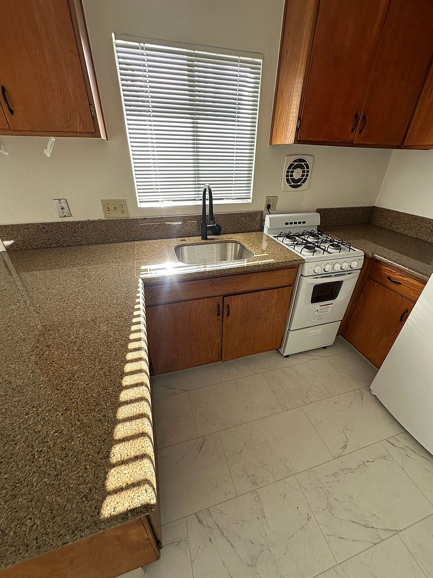 Apartments on Valencia Avenue · San Rafael