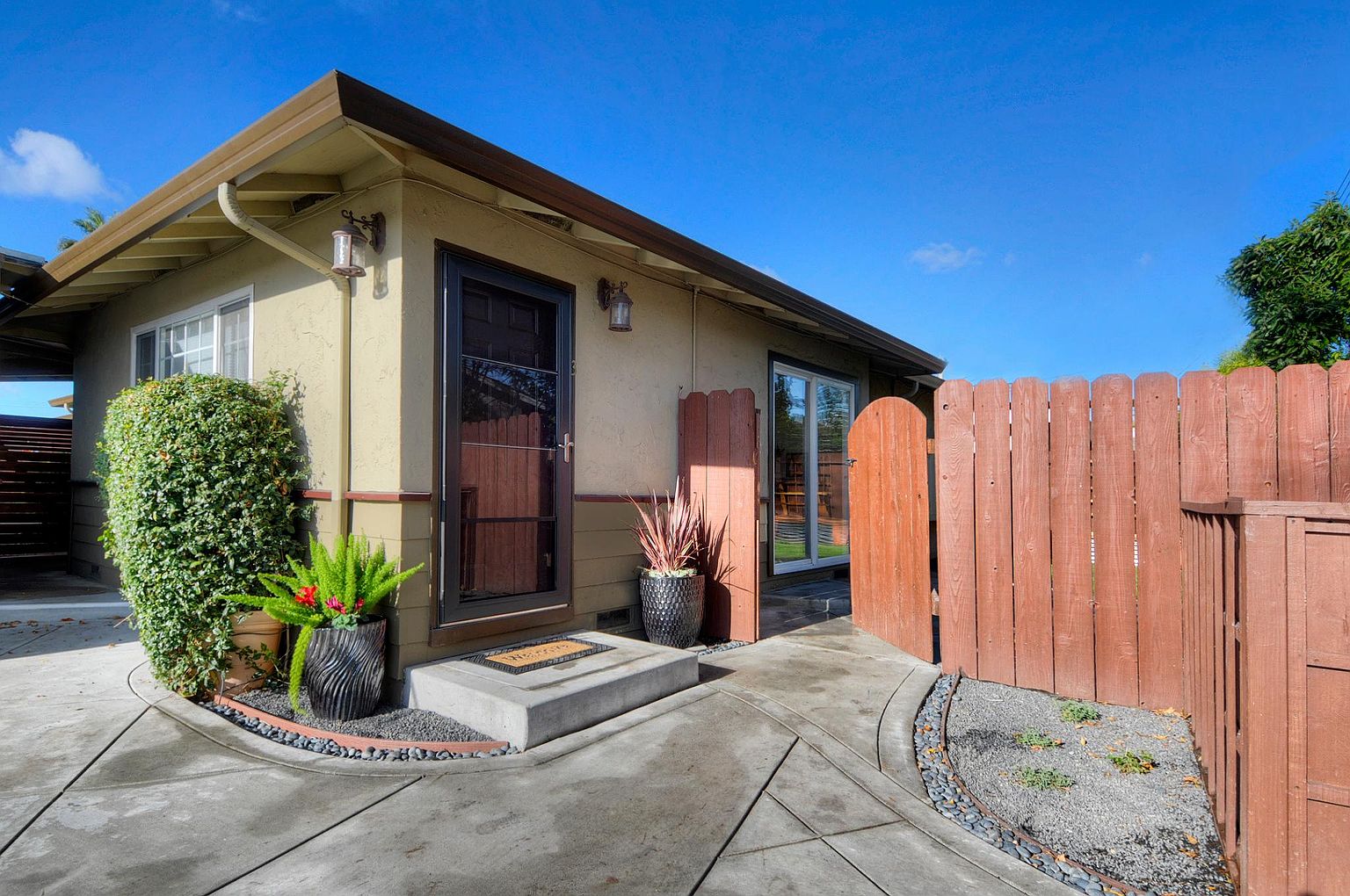 Houses on Karen Drive · Santa Clara photo 2