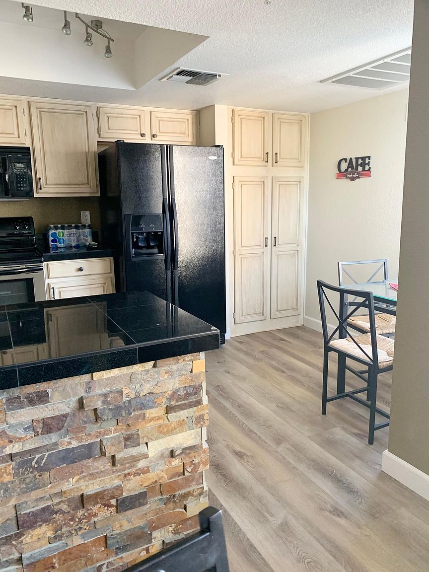 9675 N 93rd Way photo 5