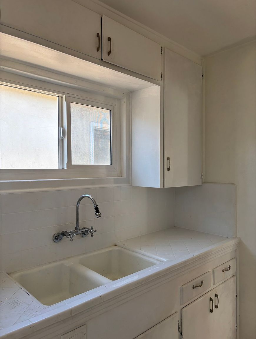 3244 Reynard Way photo 5
