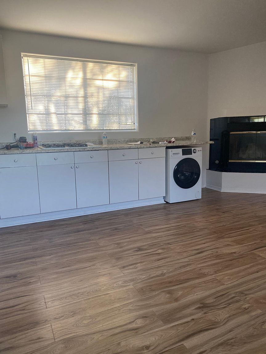 1002 Vale View Dr photo 2
