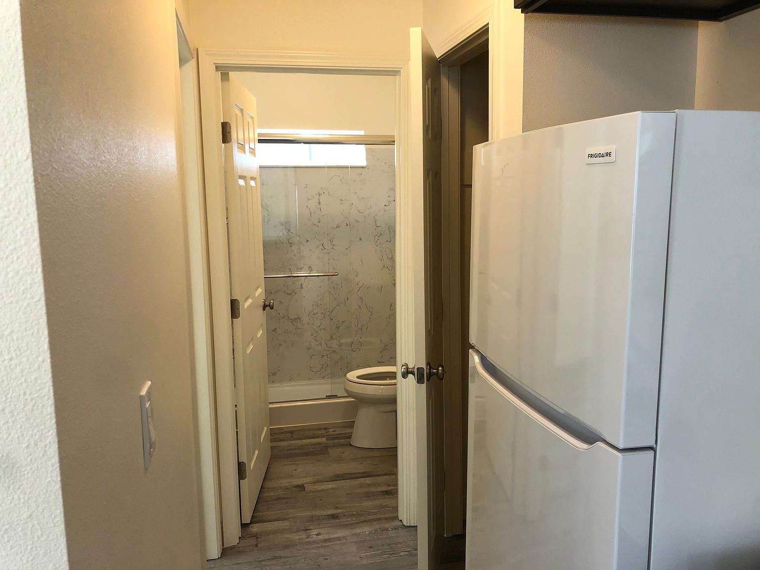 1493 Parker Ave photo 5