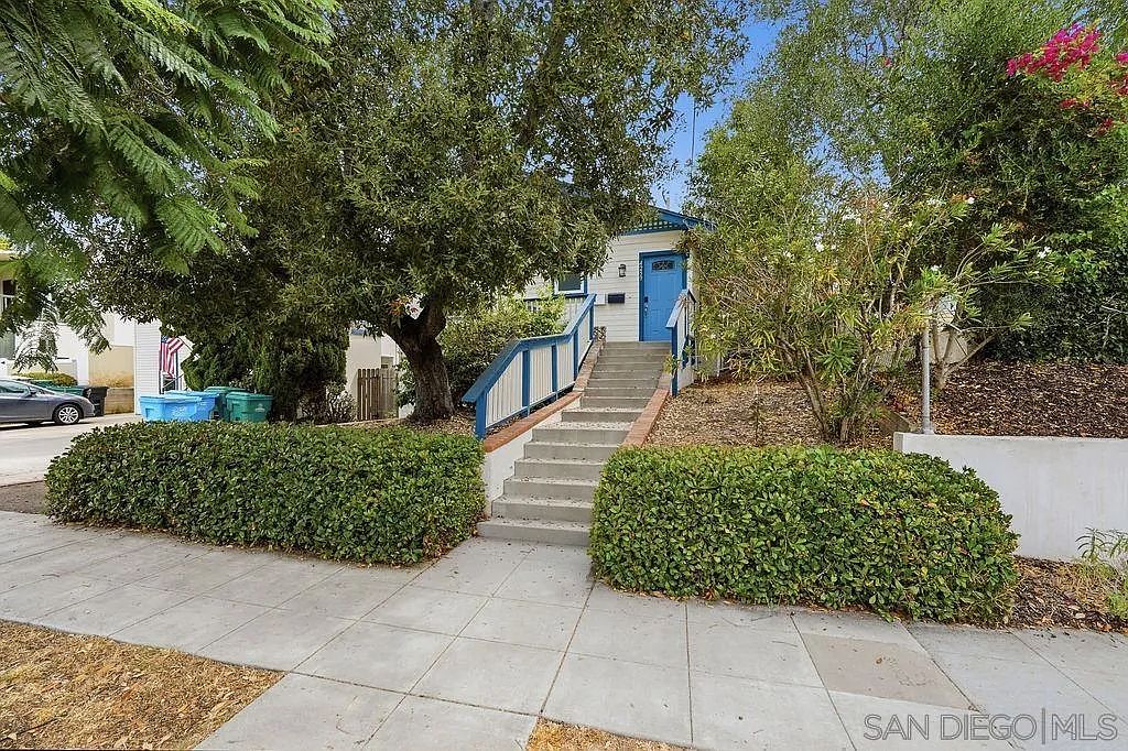 4259 Maryland St photo 2