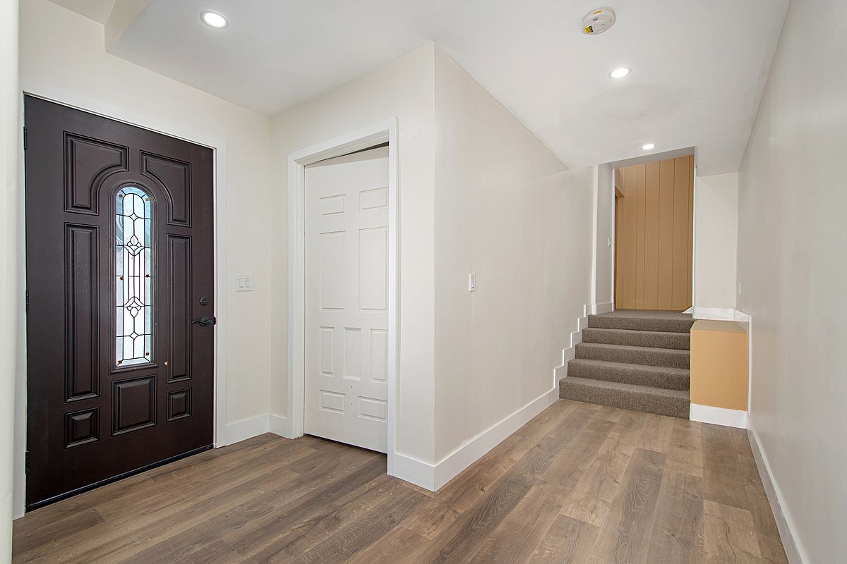 6448 Lanston St photo 3
