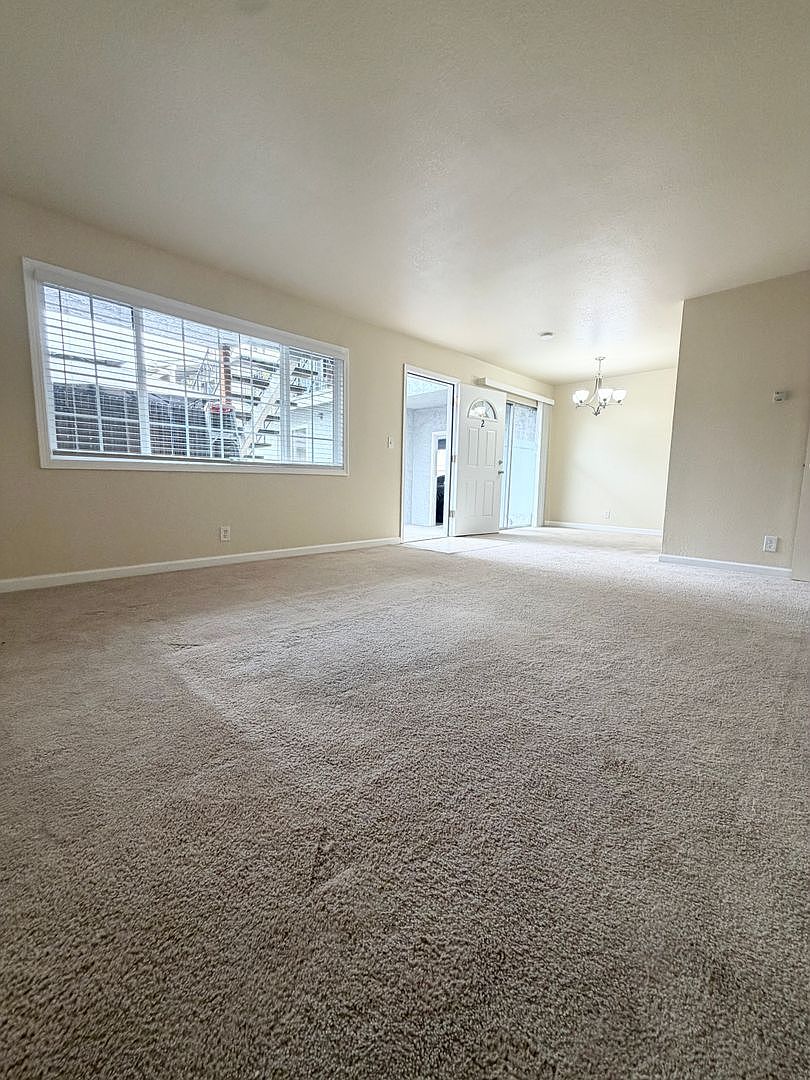 1BR/1BA Duplex on Neet Ave · San Jose photo 3