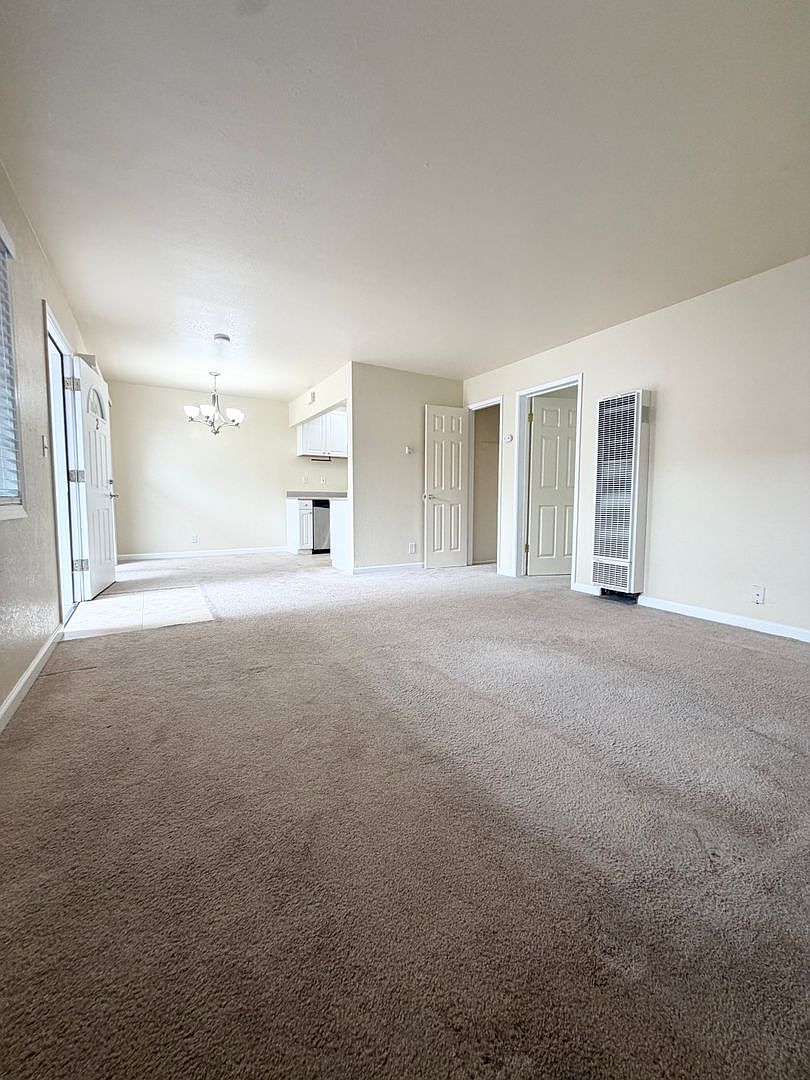 1BR/1BA Duplex on Neet Ave · San Jose photo 4
